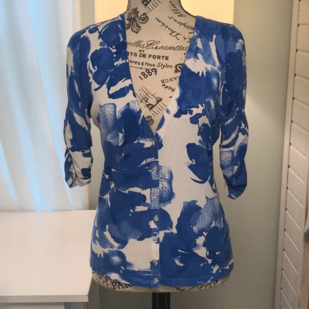 INC, light weight sweater, small. - Picture 1 of 5